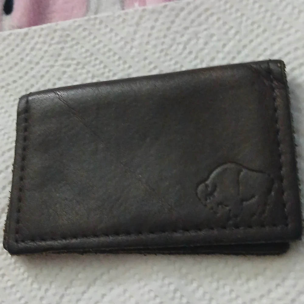 Buffalo Wallet Bifold Vintage Preloved Beautifully Card Size
